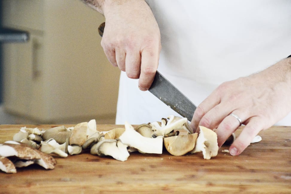 chef slicing mushrooms | Classpop Shot 4