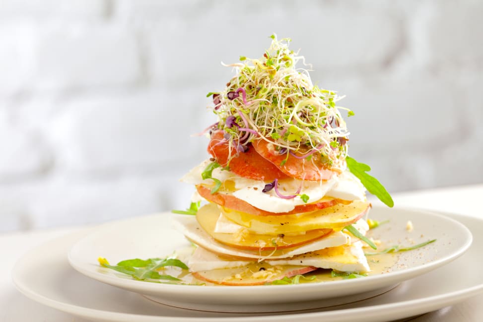 apple and goat cheese salad | Classpop Shot 2