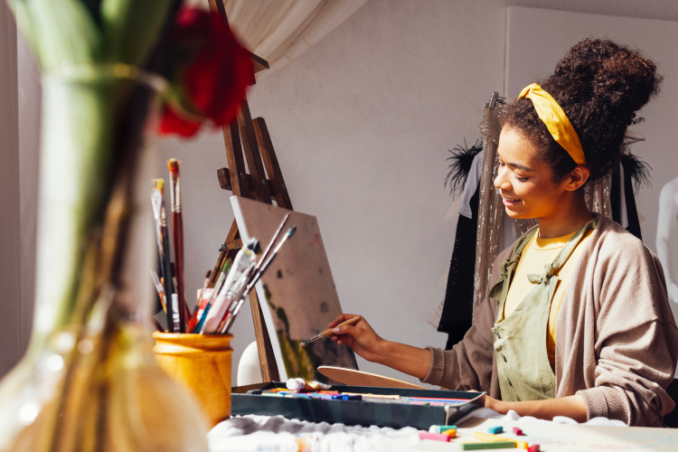 Mastering Art By Choosing The Best Paint For Canvas Painting