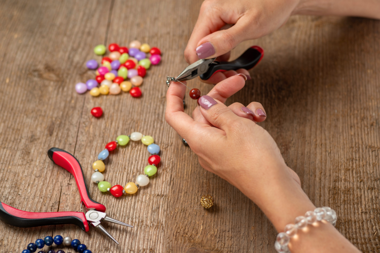 how to make a friendship bracelet