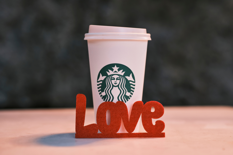 starbucks valentine's drink
