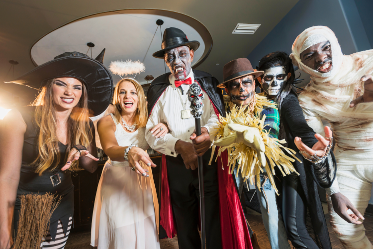 what is halloween​
