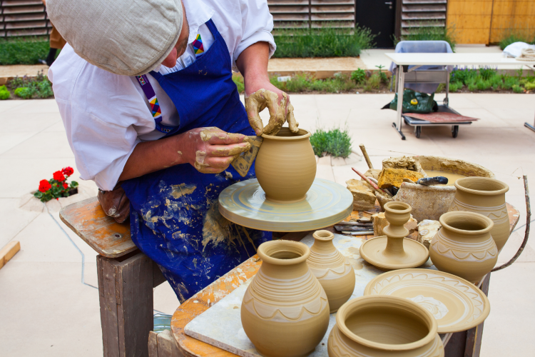 Making a clay pottery storage jar with lid on a potters wheel demo ingleton  pottery how to 