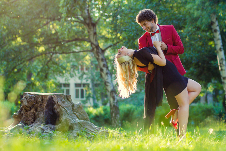 how to slow dance