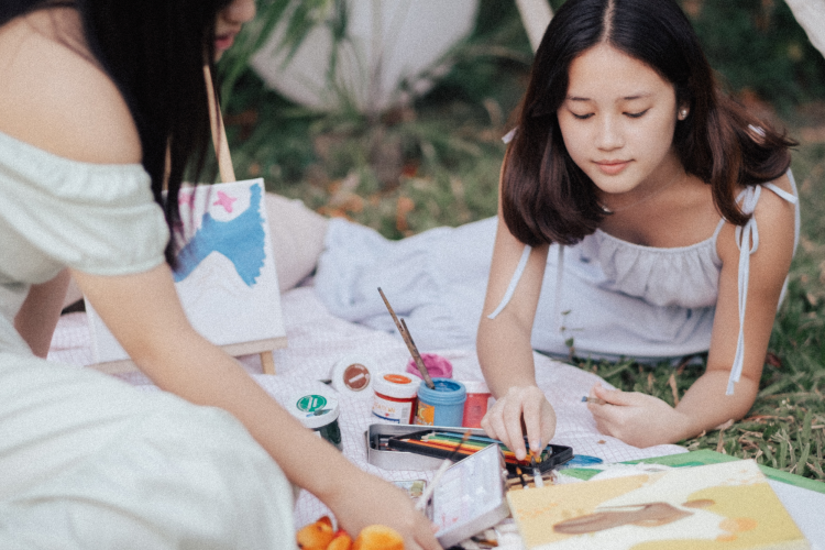 Painting and drawing for teenagers.