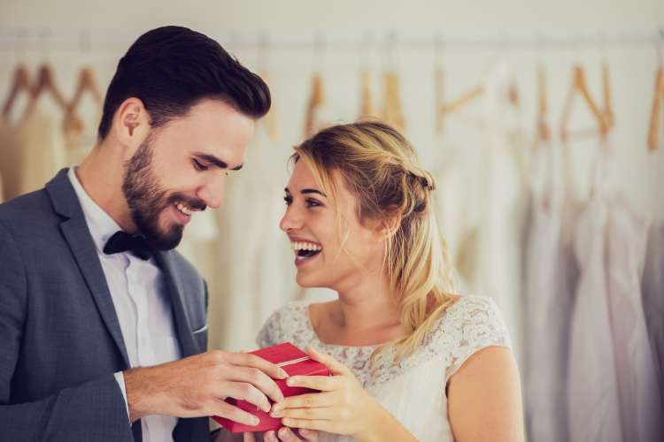 5 Great 2023 Wedding Registry Ideas for Brides and Grooms