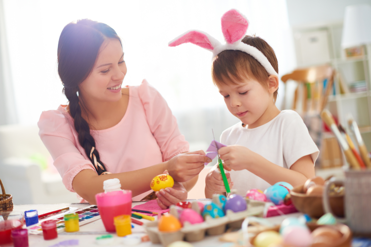 Easter Cookie Cutter Painting - Easy Toddler Craft! - Kids Activity Zone