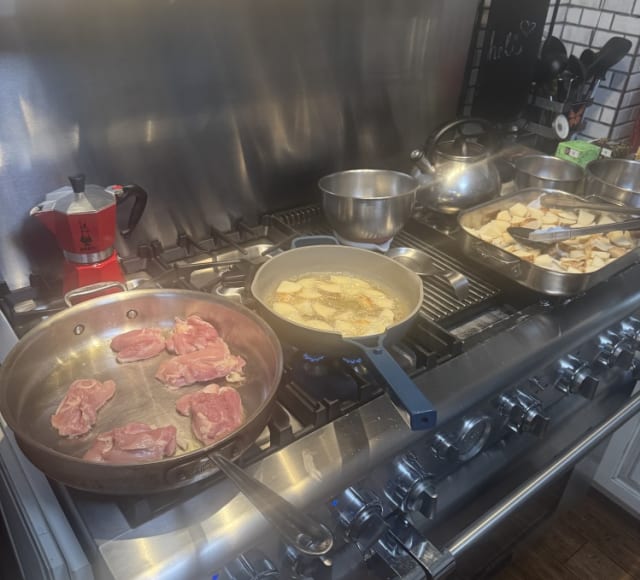 Photos from these cooking classes in NYC, image 9 of 18