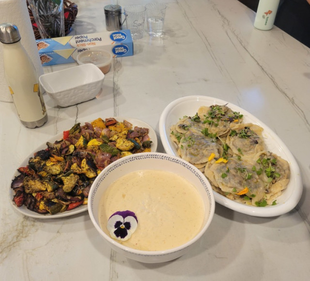 Guest photos from this cooking class, image 10 of 16