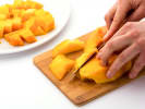Cooking Class - Taste of Thailand: Cutting mango