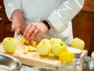 Cooking Class - The Perfect Roast Turkey: Slicing Apples