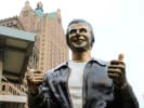 Food Tour + Drink Upgrade - Milwaukee's Sips & Tastes in Milwaukee: Henry Winkler statue in Milwaukee