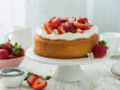 Cooking Class - Kitchen Confidence - Teens' Summer Series in Downtown Dallas: vanilla frosted sponge cake with berries