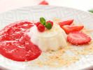 Cooking Class - Classic Italian Dining: Vanilla bean panna cotta with strawberries and crumble