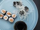 Sushi Making Class - Omakasi Sushi Bar: Salmon: salmon maki roll