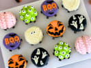 Couples Cooking Class - Spooky Cupcake Decorating Workshop in Brooklyn: Halloween cupcakes