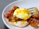 Online Cooking Class - Easygoing Brunch Basics: eggs benedict with bacon