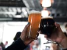 Food Tour + Drink Upgrade - Chicagoâ€™s Signature Bites in Downtown Chicago: cheers with beer ale
