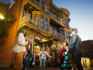 Food Tour - Exploring The Gaslamp Quarter in Downtown San Diego: guide speaking during food tour in San Diego