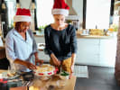 Team Building Cooking Class - Holiday Cookie Decorating Competition: merry team cookie class
