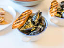 Cooking Class - Mastery of Seafood: mussels in white wine sauce with grilled bread