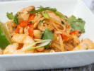 Cooking Class - Balance of Thai Cuisine: pad Thai with shrimp