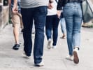 Food Tour - Explore Williamsburg and Greenpoint in Brooklyn: people walking during food tour