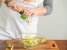Cooking Class - Healthy Happy Vegan Fare in Buckhead: spiralizing zucchini