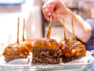 Weekend Food Tour - Taste Iconic Philadelphia Eats in Philadelphia: weekend philly tour   trying caramel apples