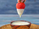 Cooking Class - Classic Fondue Workshop: white chocolate fondue and strawberries