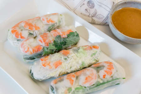 Fresh Shrimp Spring Rolls