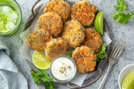 Crispy Vegan Quinoa Cakes