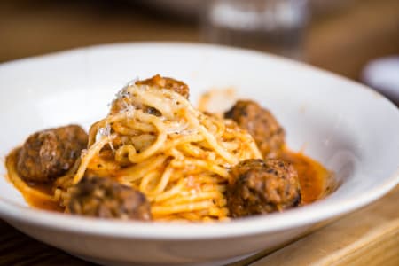 Online Cooking Class: Spaghetti With Meatballs and Italian Wine