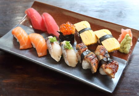Boston Cooking Class: Sushi Making Essentials 5 slide