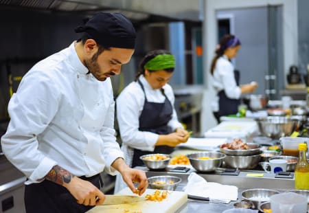 West Palm Beach Cooking Class: Live Chef Showdown & Multicourse Tasting