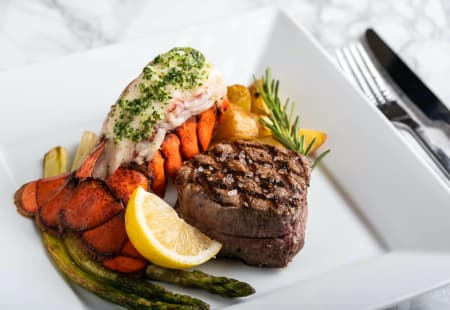 Houston Cooking Class: Date Night Surf and Turf