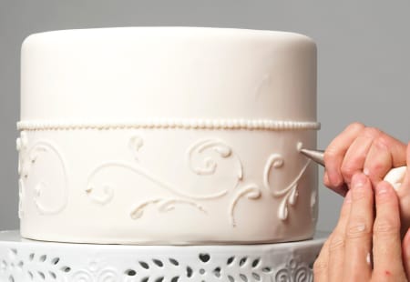 Boston Cooking Class: Charming Vintage Cake Decorations 3 slide