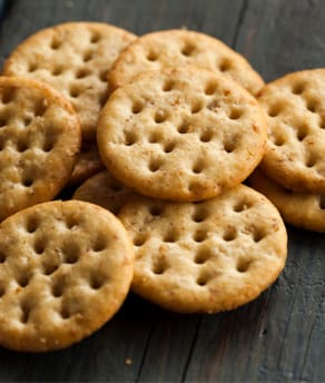 16 Best Cracker Brands Ranked in 2025