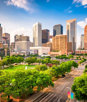 37 Active Team Building Ideas in Houston for Work Groups