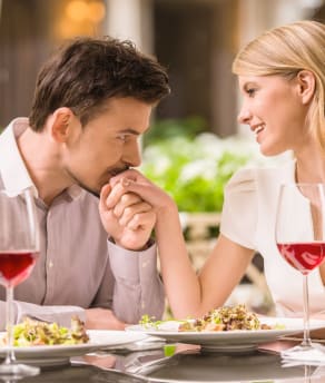 27 Most Romantic Restaurants in Dallas, TX for 2024