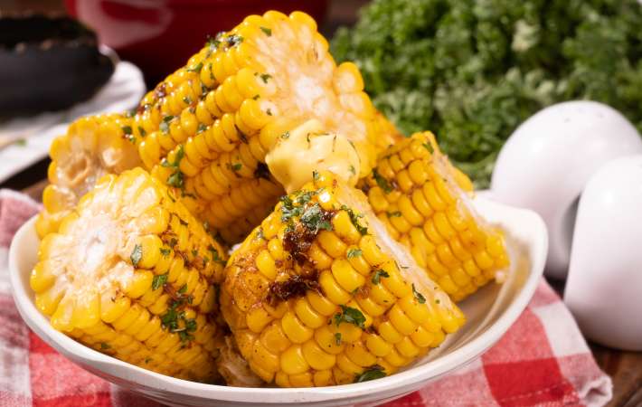 delicious corn on the cob is easy with an air fryer