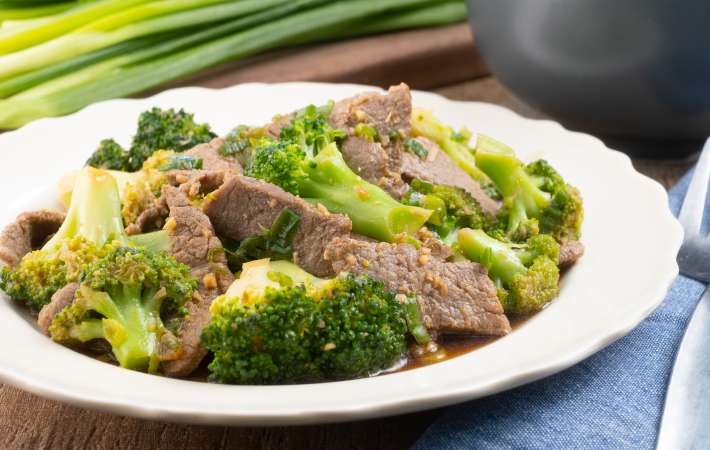 keto beef and broccoli are a deliciously easy keto lunch