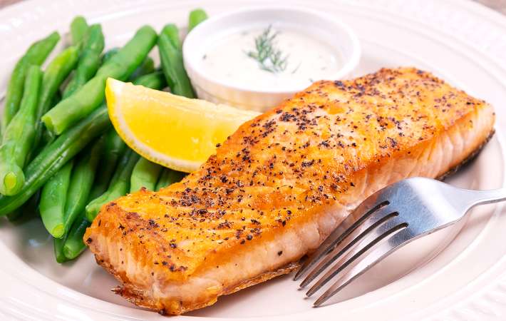 salmon with dill sauce is a perfectly paired quick keto lunch
