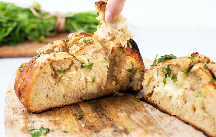 pull apart bread is a fun to eat easy super bowl appetizer