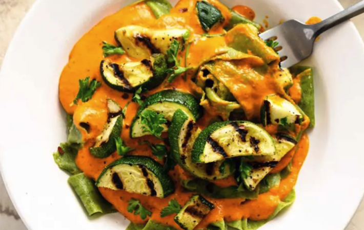 spinach pappardelle with roasted red pepper sauce starts with a healthy base for a flavor packed healthy vegan pasta dish