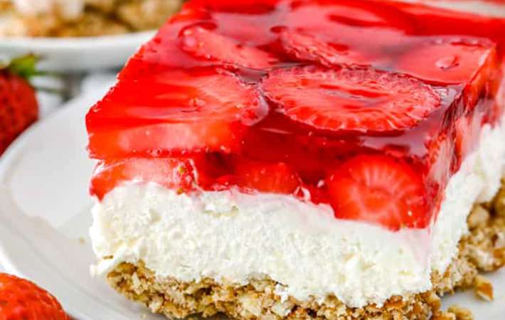 strawberry pretzel salad is a sweet and salty strawberry dessert