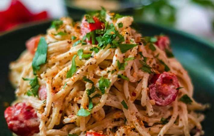vegan creamy garlic pasta is a savory and creamy easy vegan pasta recipe