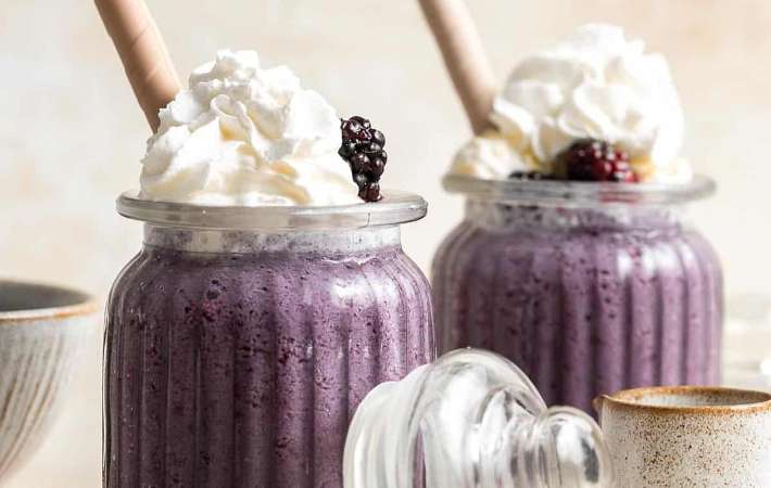 this thick, creamy and smooth blackberry milkshake uses only 3 ingredients