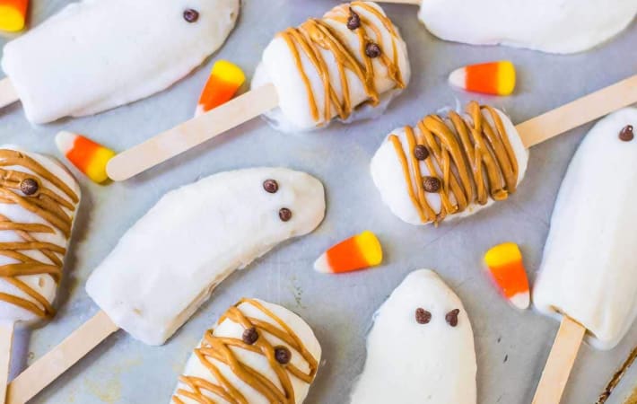 adorable halloween banana popsicles are a healthy halloween dessert