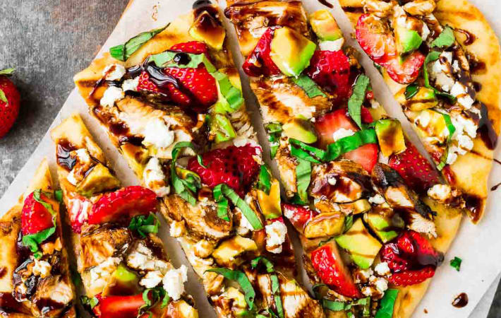grilled naan pizza with strawberry, chicken and avocado is an impressive appetizer or light meal